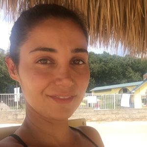 Meet your Posher, Carolina